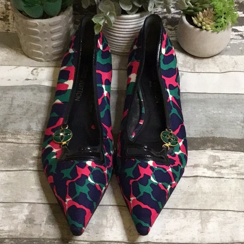 Louis Vuitton Flats Sz 40 - Picture 2 of 12
